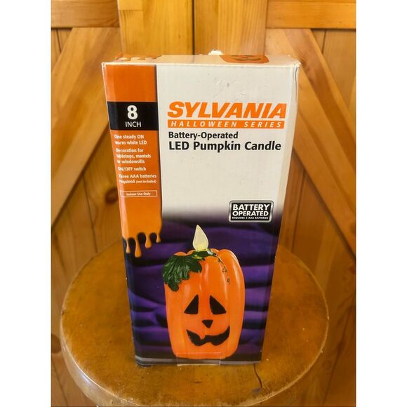 Sylvania 8" LED Halloween Pumpkin Candle Battery Operated (5539) - Picture 1 of 12